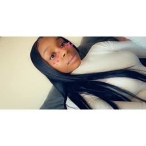 Meet your Posher, Mila